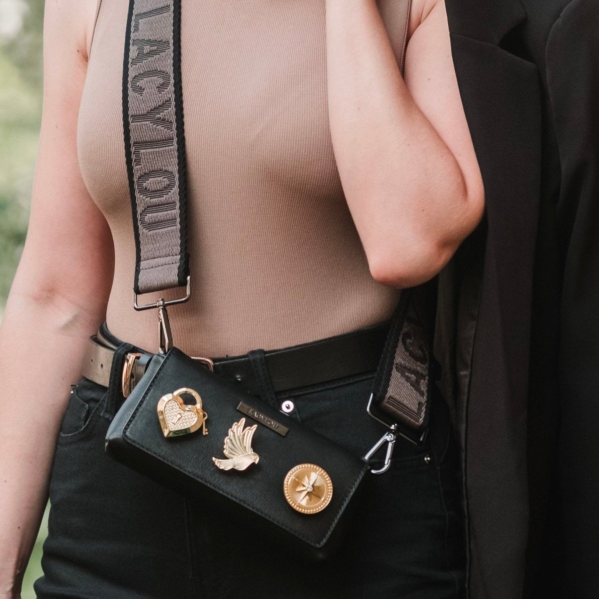 Wanderlust Compass - lacyloulondon